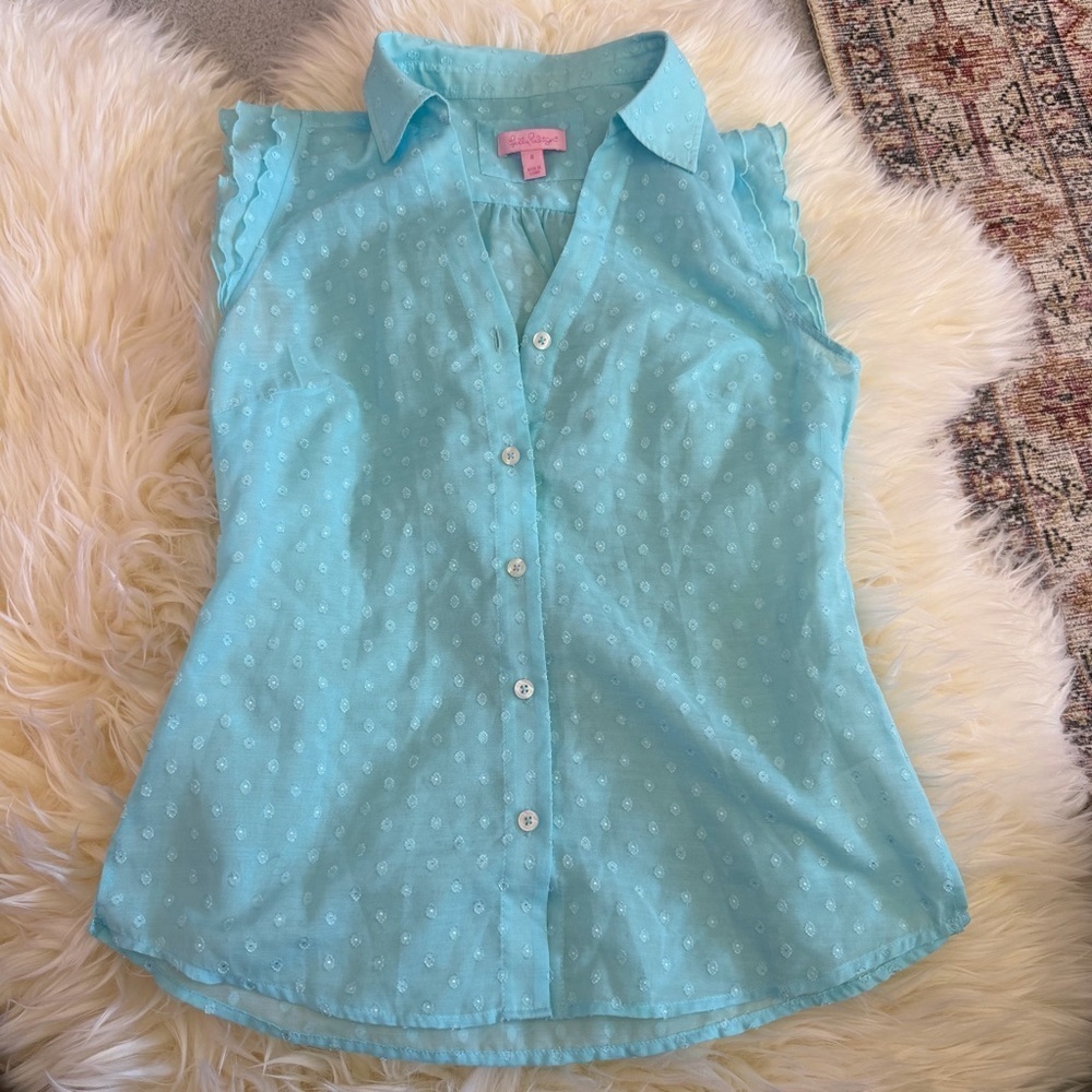 New Lilly Pulitzer button down Dusti top light blue Swiss dot sleeveless shirt